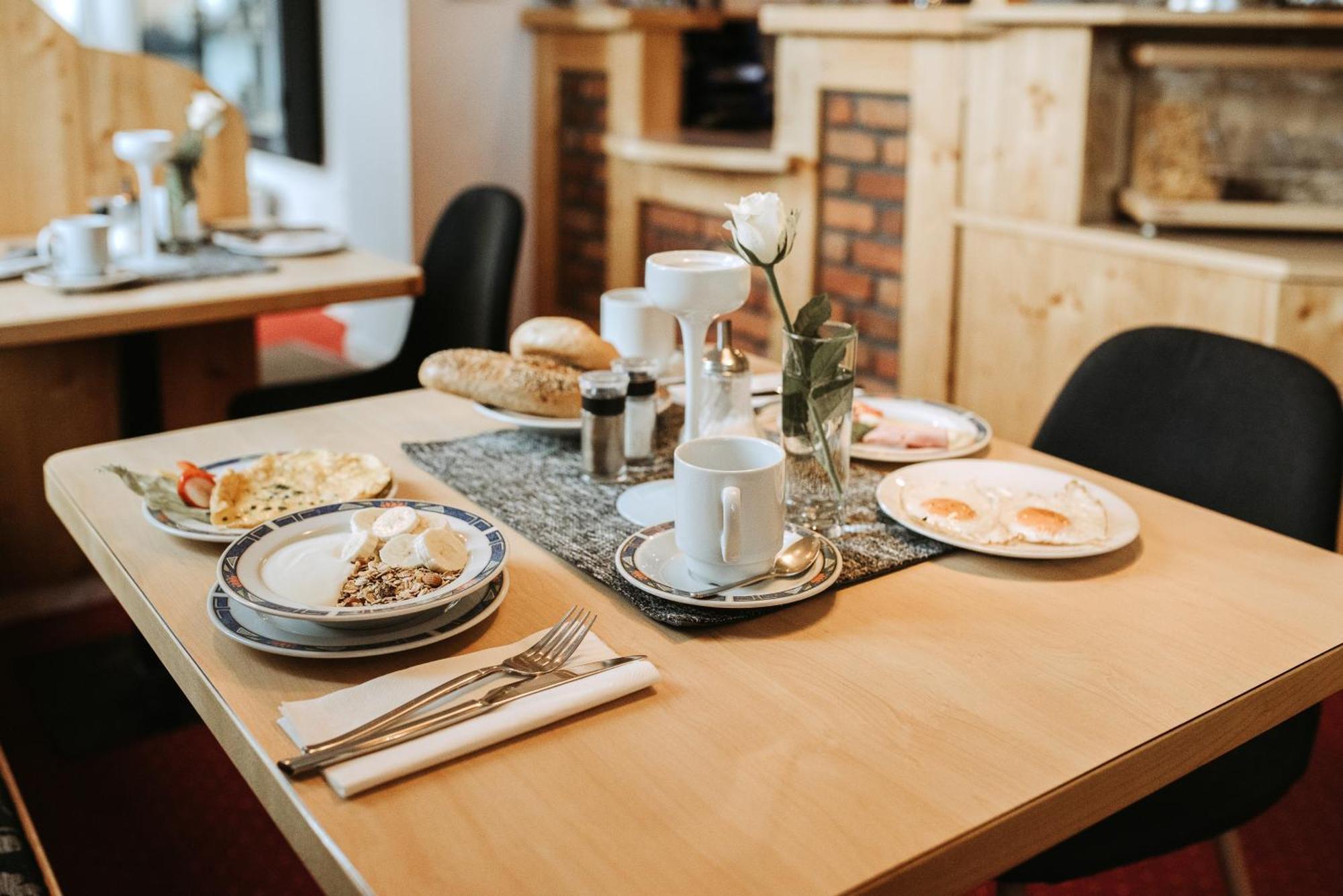 Restaurant Gaestehaus Feldkirchen Feldkirchen bei Graz Eksteriør bilde