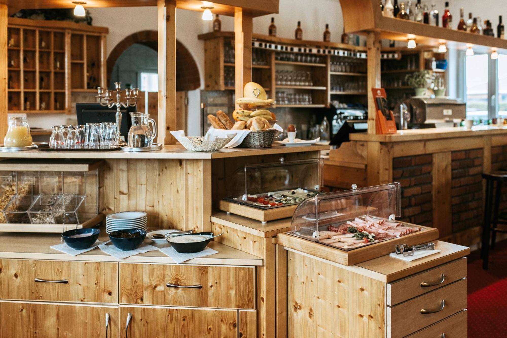 Restaurant Gaestehaus Feldkirchen Feldkirchen bei Graz Eksteriør bilde
